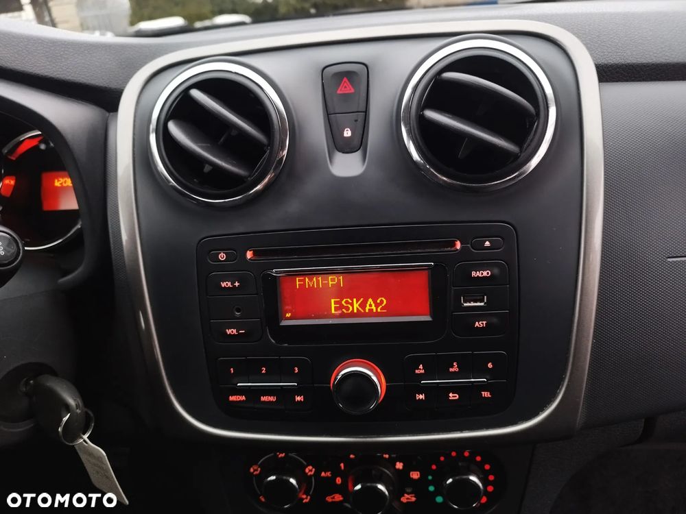 Dacia Logan TCe 90 S&S Laureate - 21