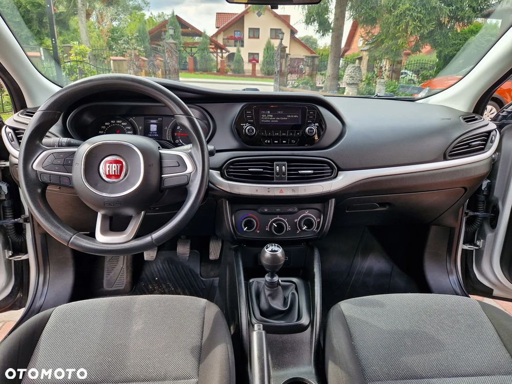 Fiat Tipo 1.4 T-Jet 16v Easy - 17