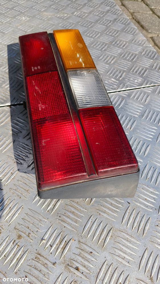 Lampa prawy lewy tył VW GOLF I wkład żarówek - 21
