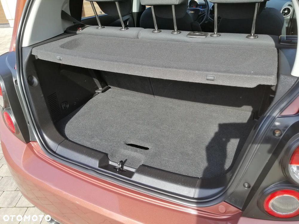 Chevrolet Aveo 1.4 LT+ - 26