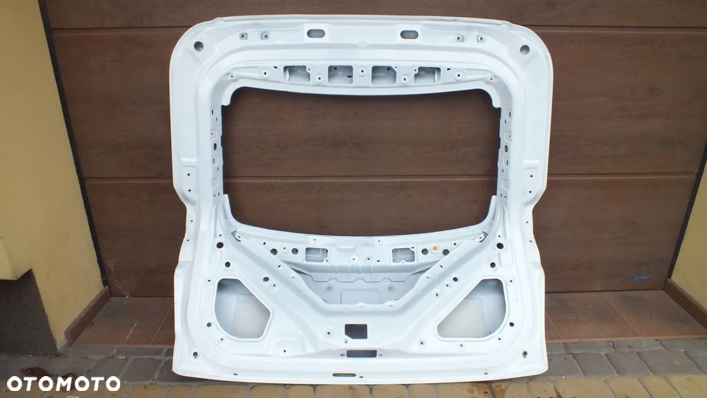 Klapa tylna Omoda 5 - 5