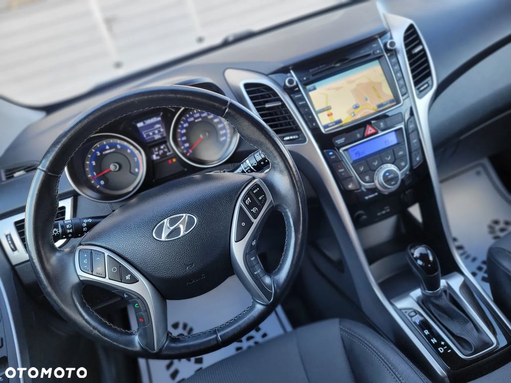 Hyundai i30 1.6 GDI DCT Premium - 24
