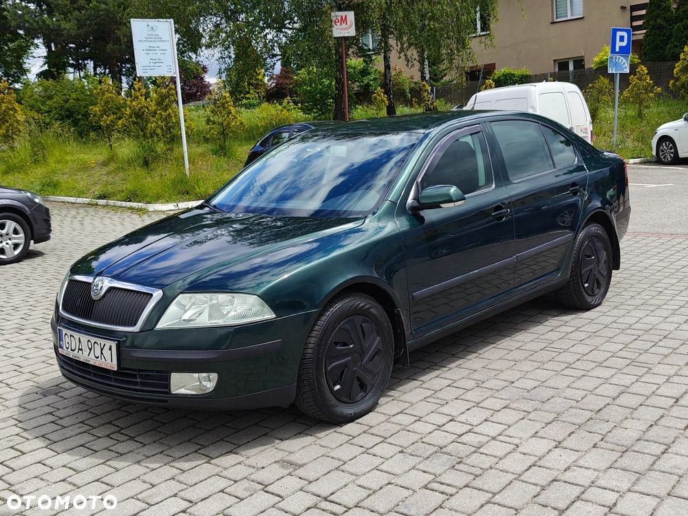 Skoda Octavia 1.6 Combi Ambiente - 14