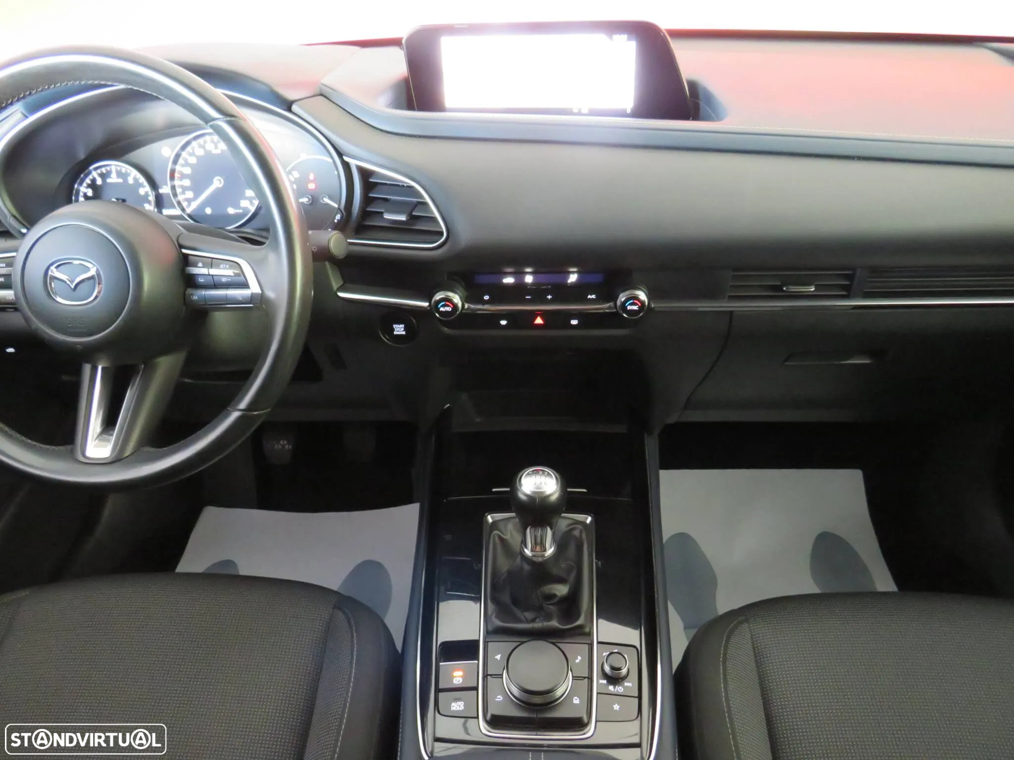 Mazda CX-30 2.0 Sky-G Evolve i-Active - 27