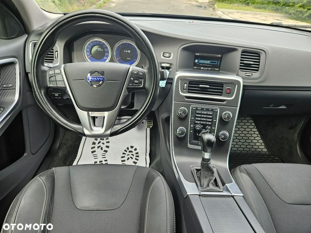 Volvo S60 D2 R-Design Momentum - 8