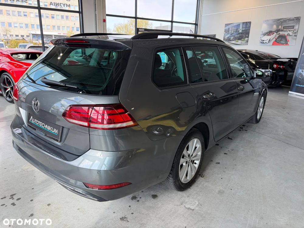 Volkswagen Golf 1.6 TDI BMT Comfortline - 5