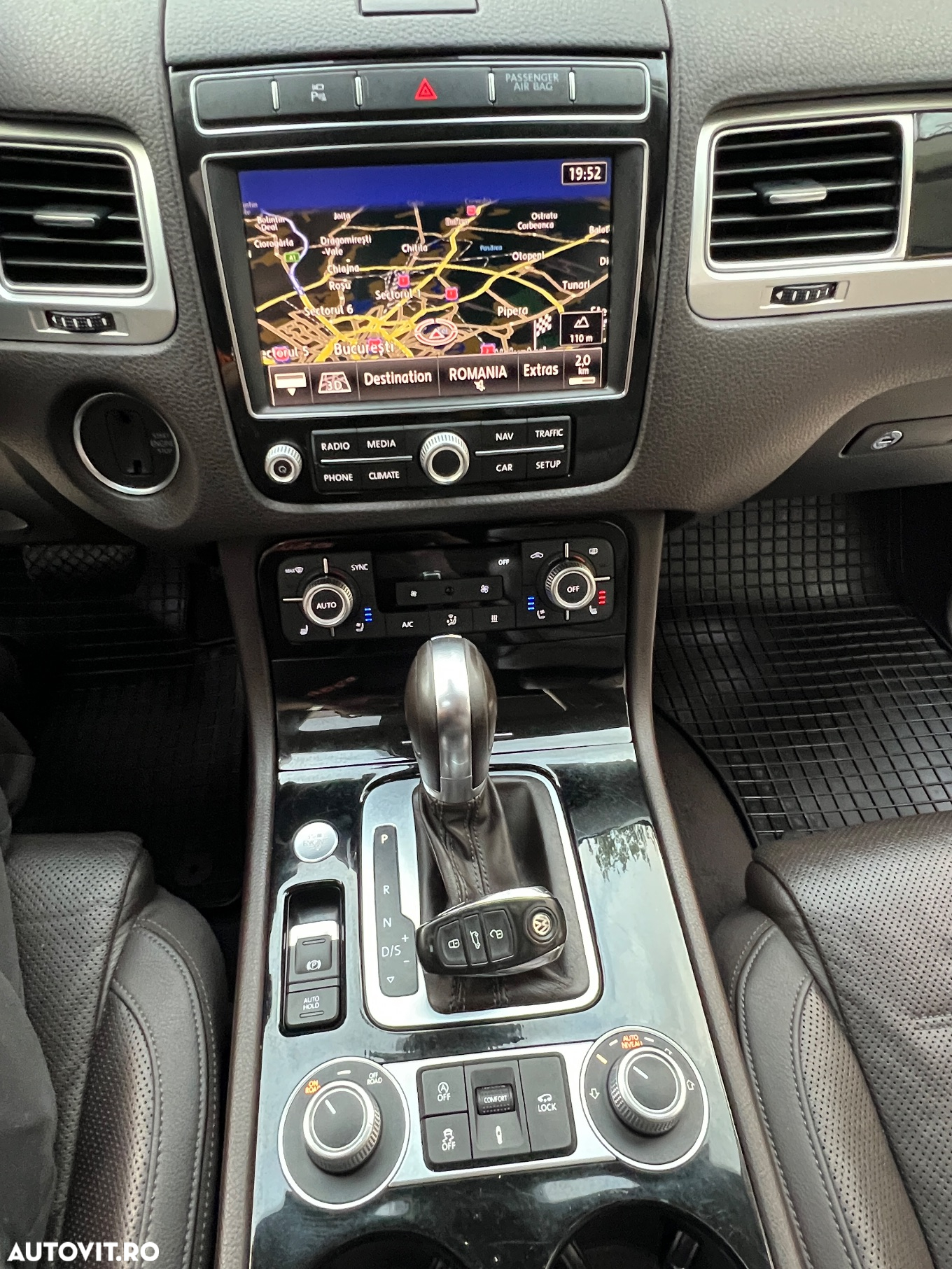 Volkswagen Touareg 3.0 V6 TDI BMT - 12
