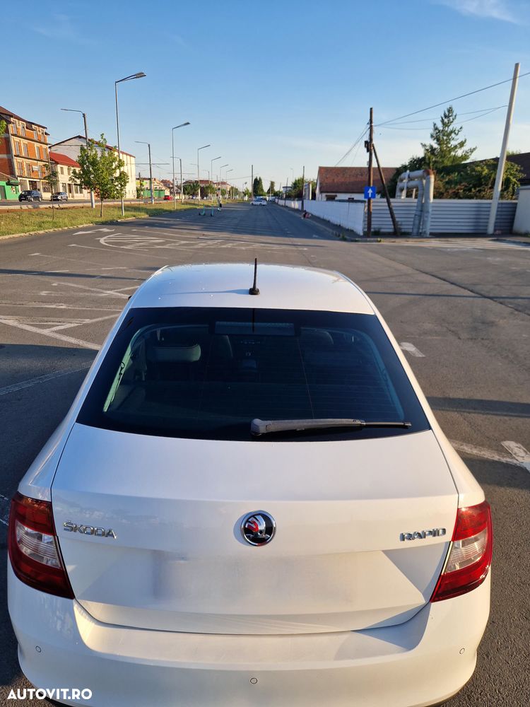 Skoda RAPID - 10