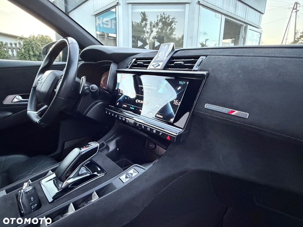 DS Automobiles DS 7 Crossback 1.6 E-Tense 4x4 Performance Line + - 31