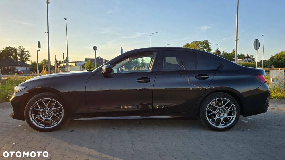 BMW Seria 3 320i - 1