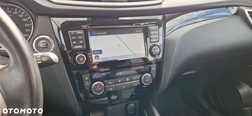 Nissan Qashqai 1.6 DIG-T Tekna - 17