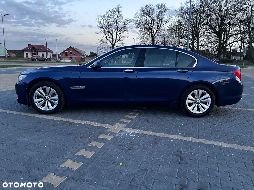 BMW Seria 7 740d xDrive - 7