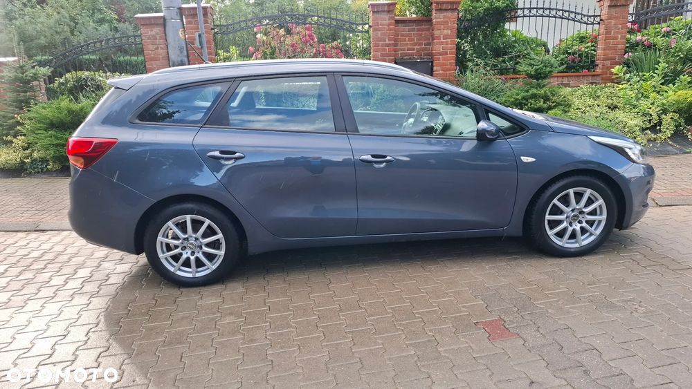 Kia Ceed 1.6 GDI Fifa World Cup Edition - 5