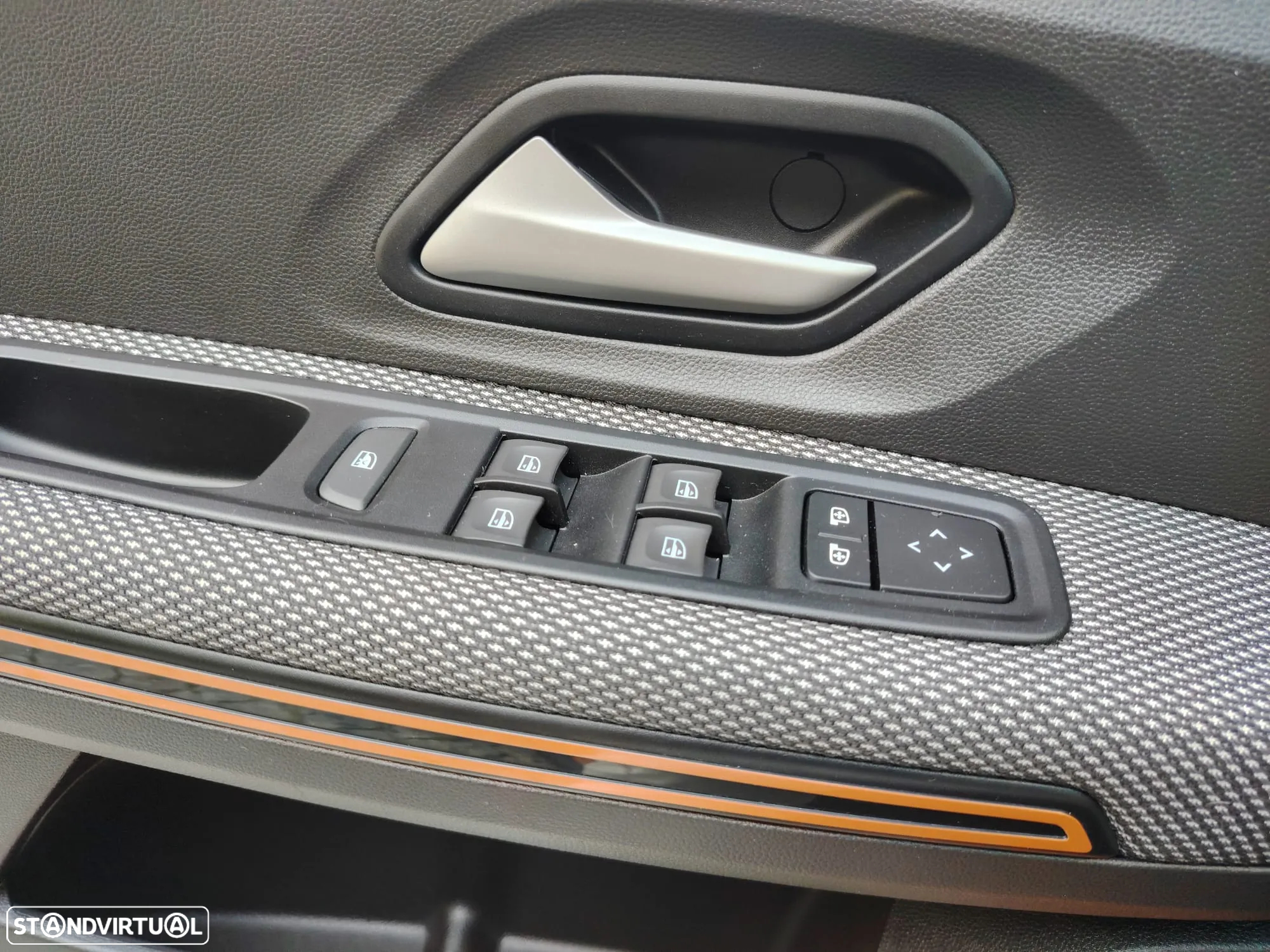 Dacia Sandero 1.0 TCe Stepway Extreme CVT - 11