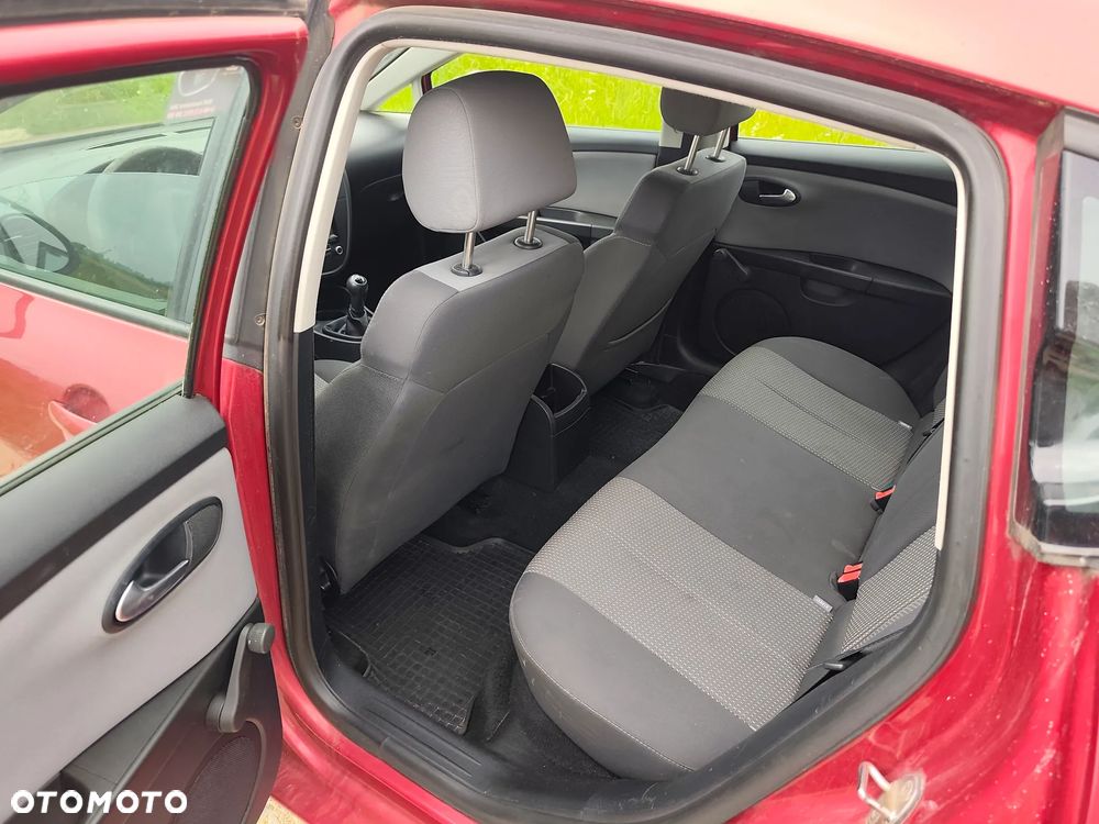 Seat Leon 2010 photo 5