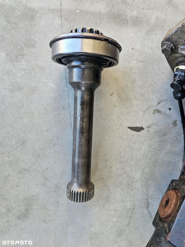 PRZYSTAWKA POMPA PTO WAŁEK VOLVO FH FM FH4 - 3