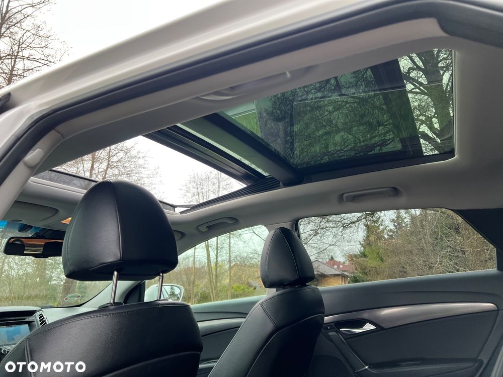 Hyundai i40 Kombi 1.7 CRDi DCT Premium - 26