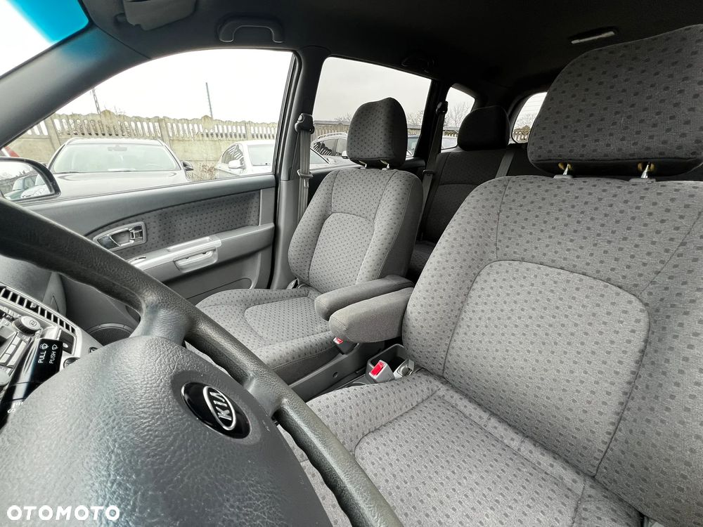 Kia Carens 2.0 EX - 15