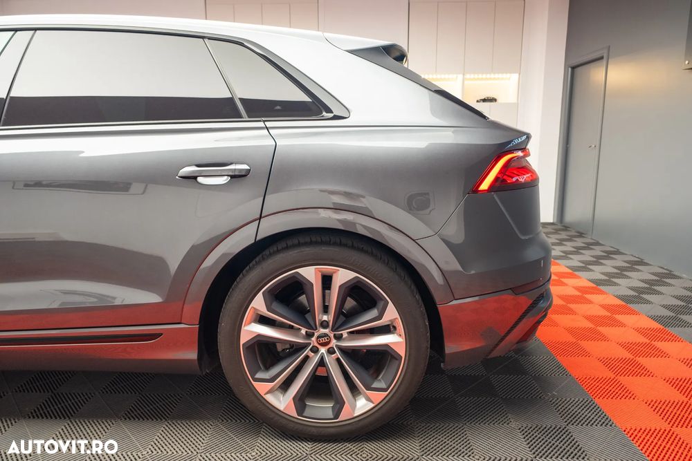 Audi Q8 3.0 55 TFSI quattro Tiptronic MHEV - 12