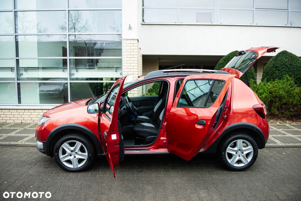 Dacia Sandero TCe 90 Celebration - 9