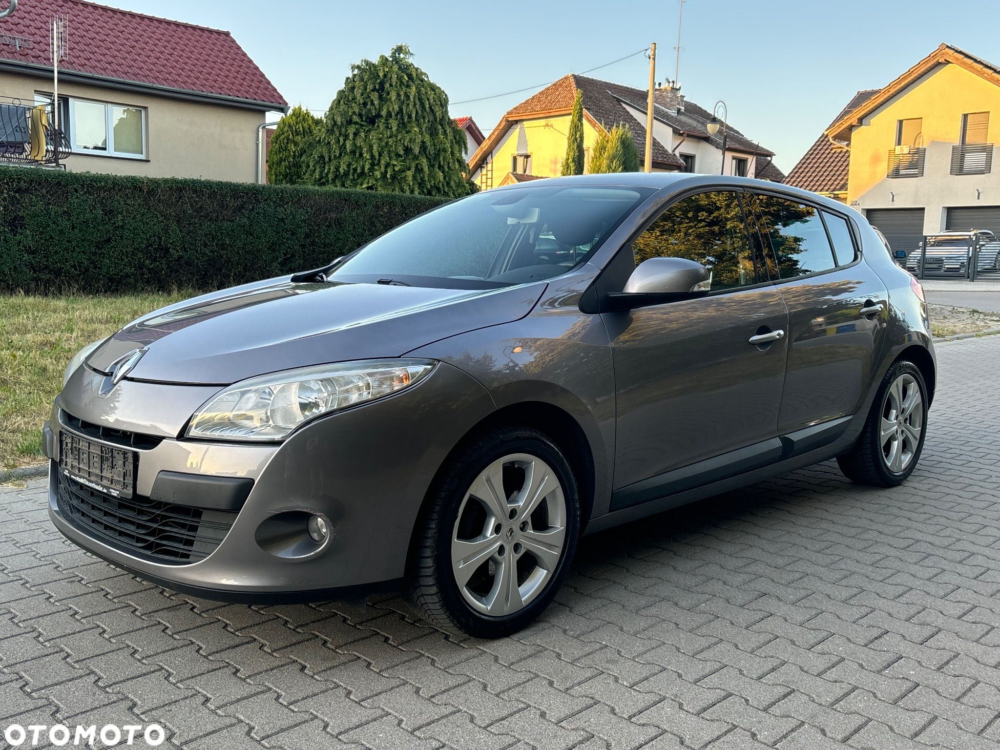 Renault Megane 1.6 16V 110 Dynamique - 1