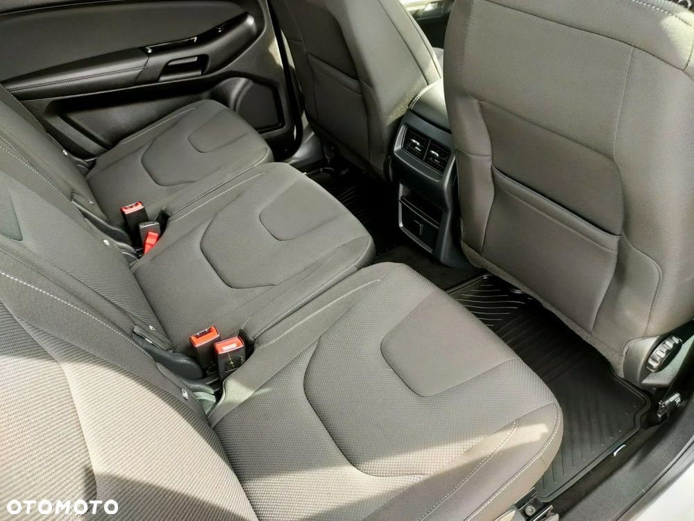 Ford S-Max - 21