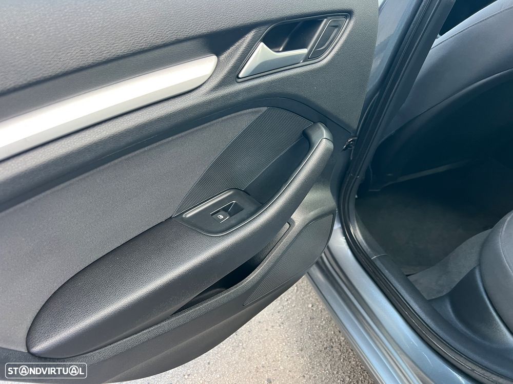 Audi A3 Sportback 1.6 TDI Sport - 9