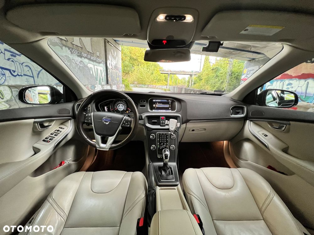 Volvo V40 Cross Country T5 Summum - 4