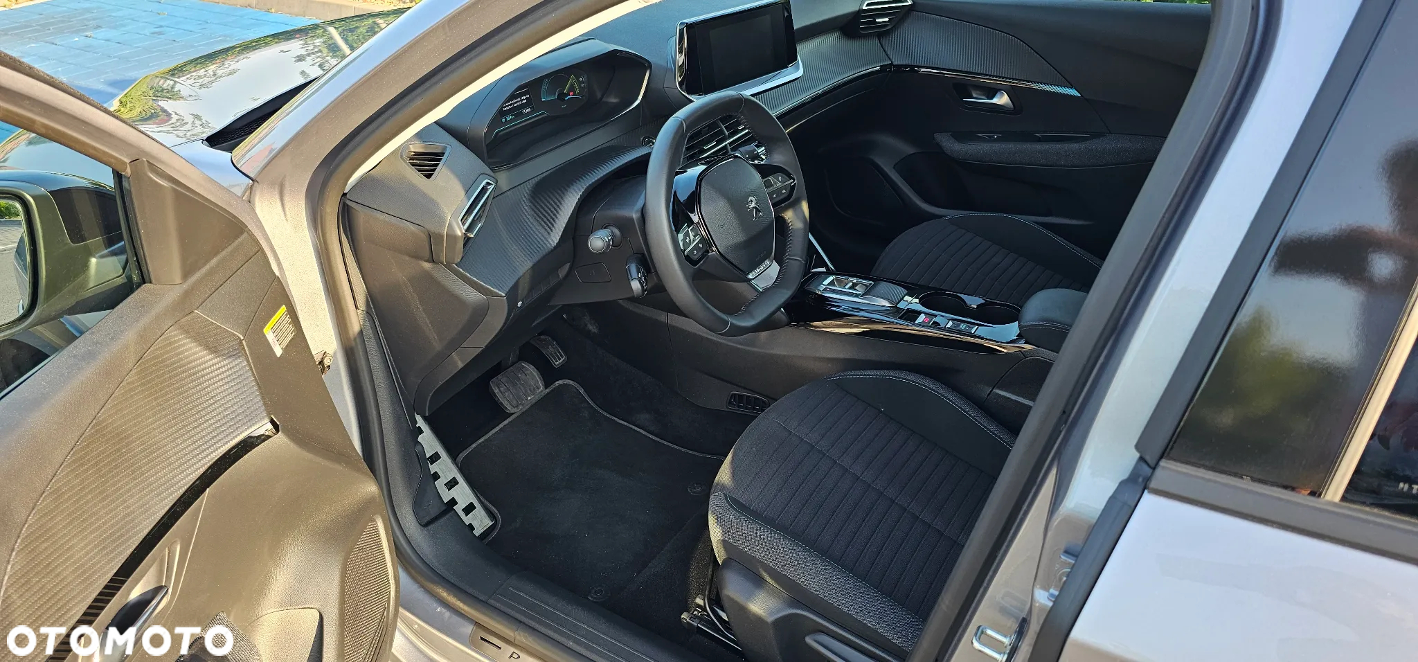 Peugeot 208 Elektromotor 136 E-Style - 17