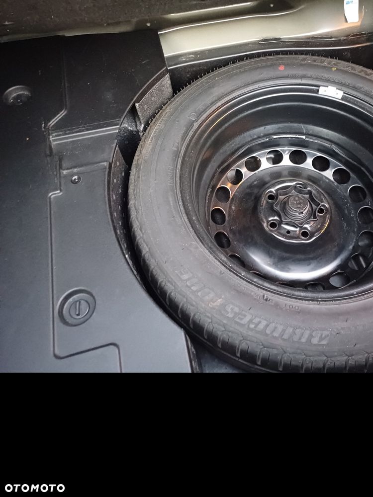 Volkswagen Passat 2.0 FSI Trendline - 10