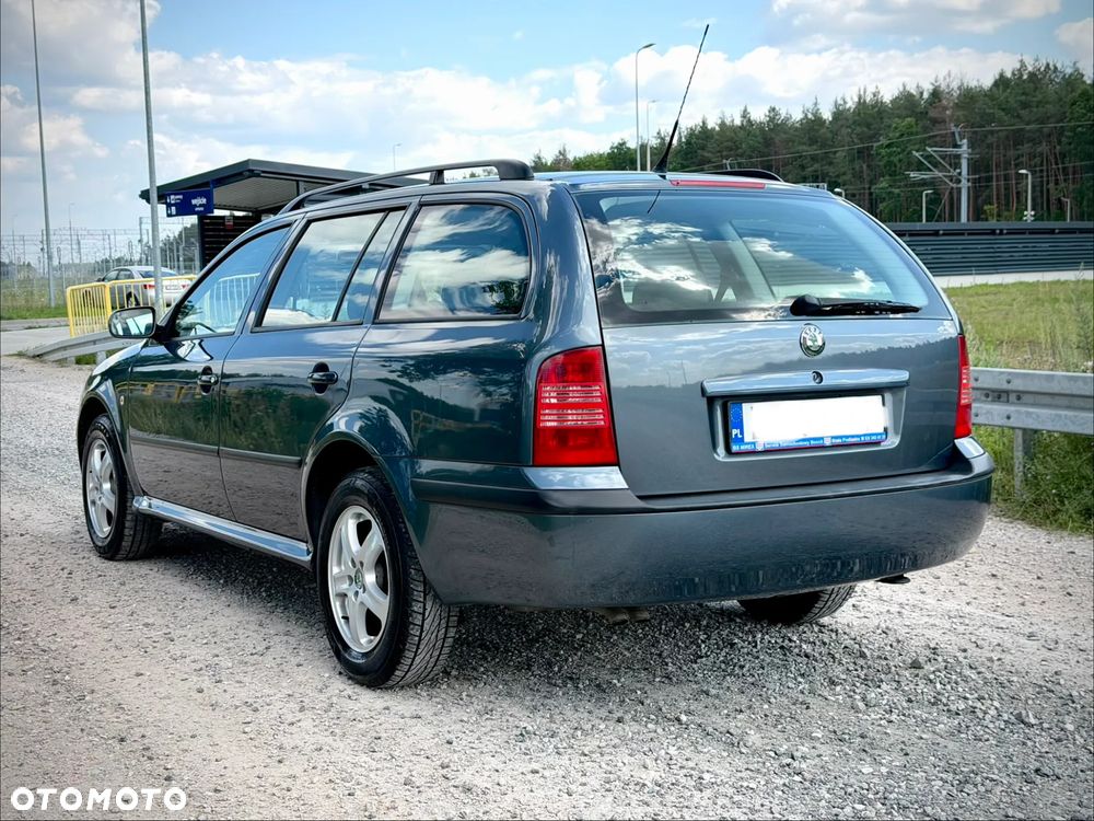 Skoda Octavia 2.0 Combi Ambiente - 3