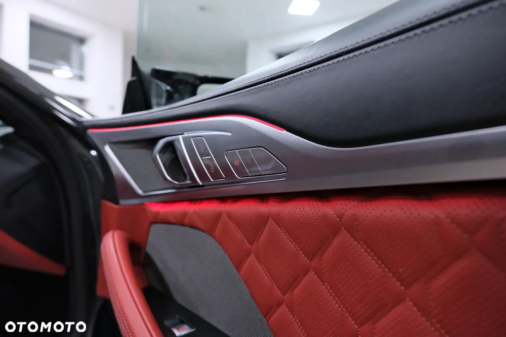 BMW M8 - 29