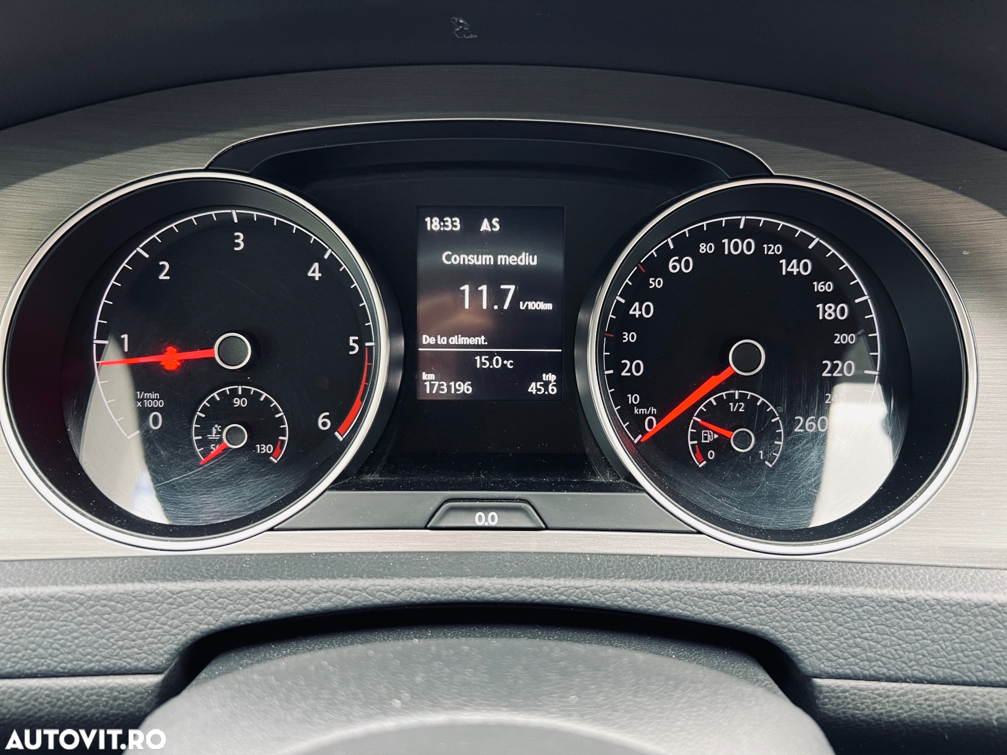 Volkswagen Golf - 8