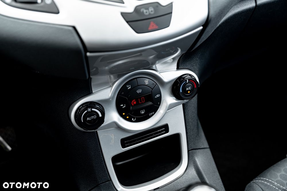 Ford Fiesta 1.6 Ti-VCT Titanium - 35