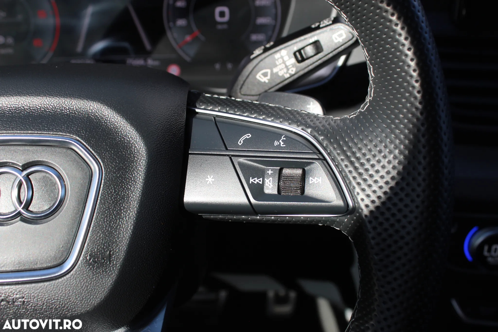 Audi Q5 40 TDI quattro S tronic MHEV S Line - 16