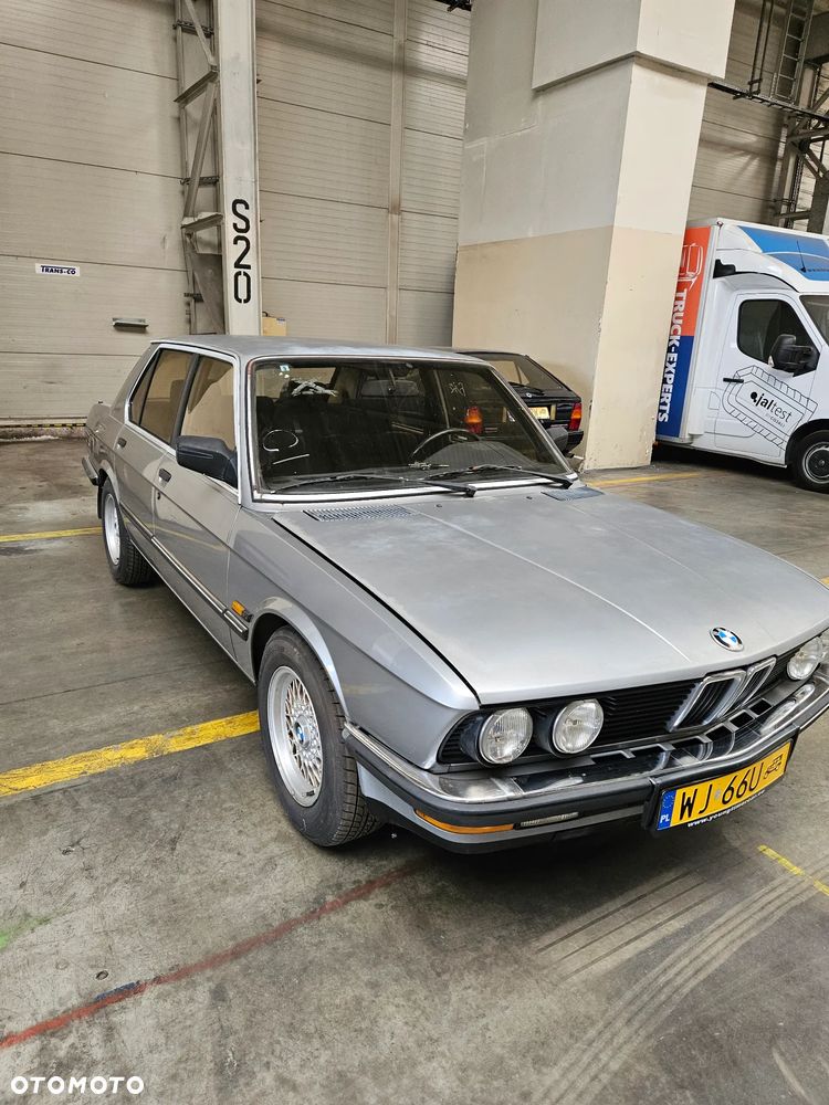BMW Seria 5 - 15
