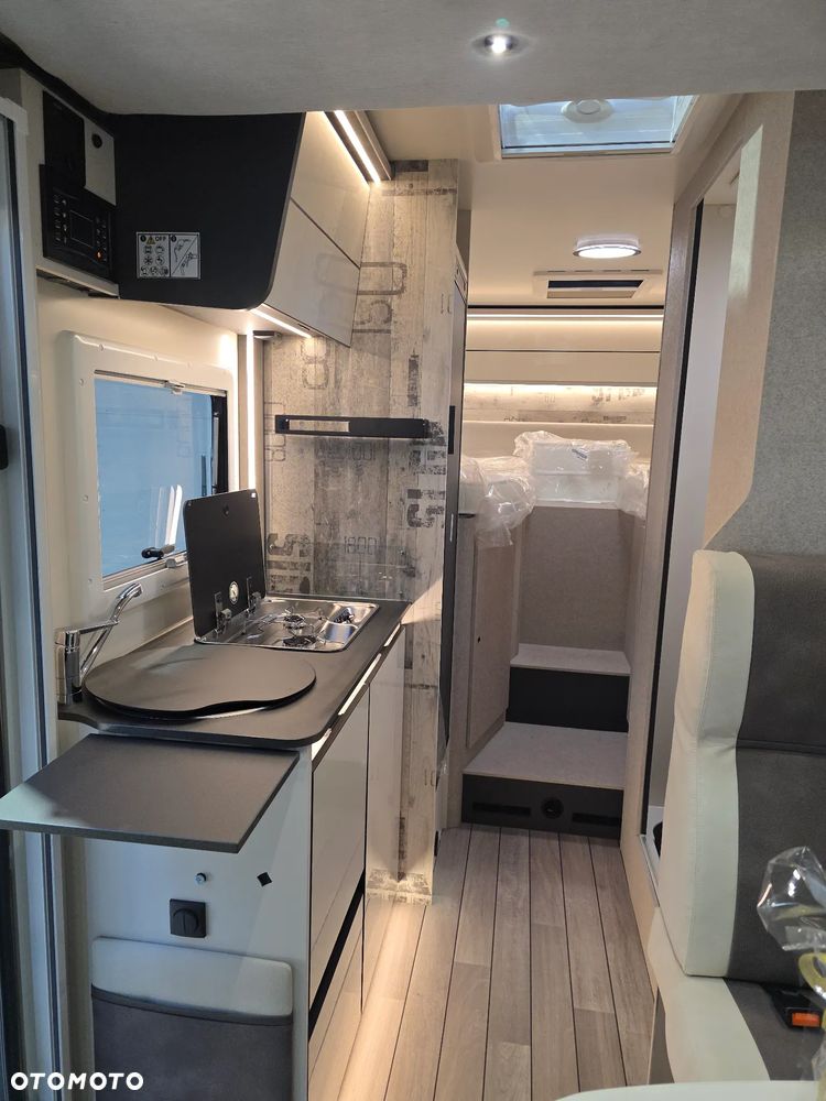 McLOUIS SLIM 339 UKŁAD ŁÓŻEK NIEMIECKICH GARAZ 6,69M 2.0 4 OSOBOWY - 35