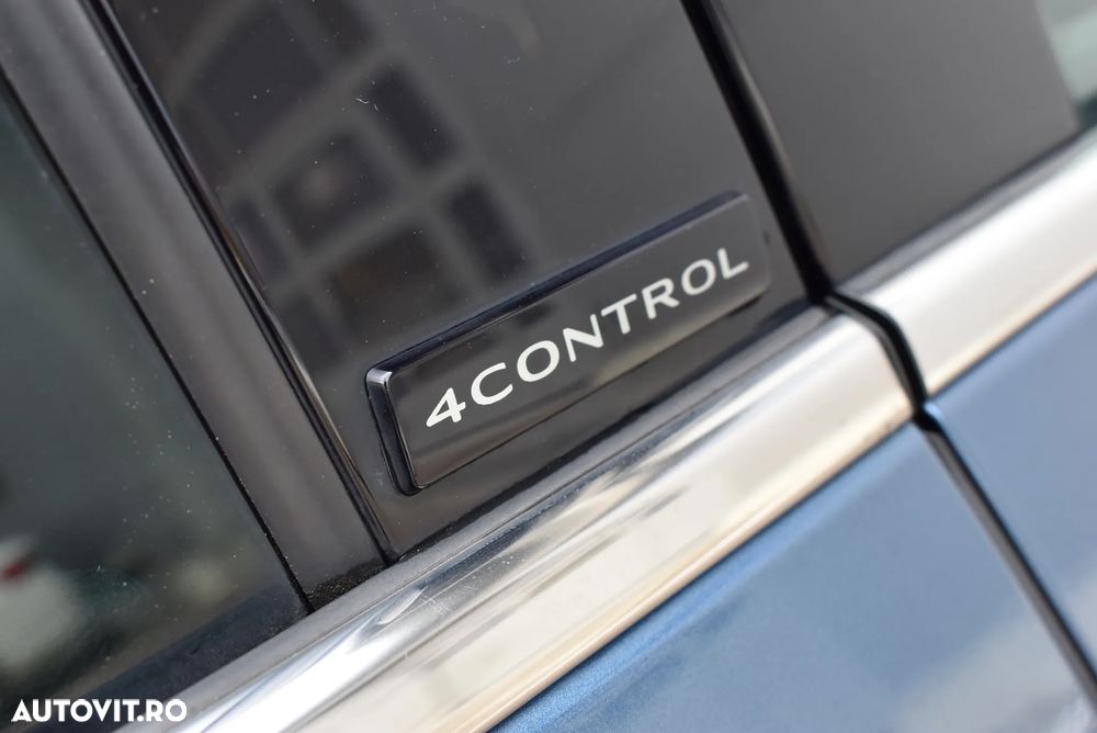 Renault Megane ENERGY TCe 205 EDC GT - 22