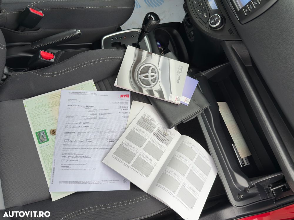 Toyota Yaris Hybrid 1.5 VVT-i Team Deutschland - 9