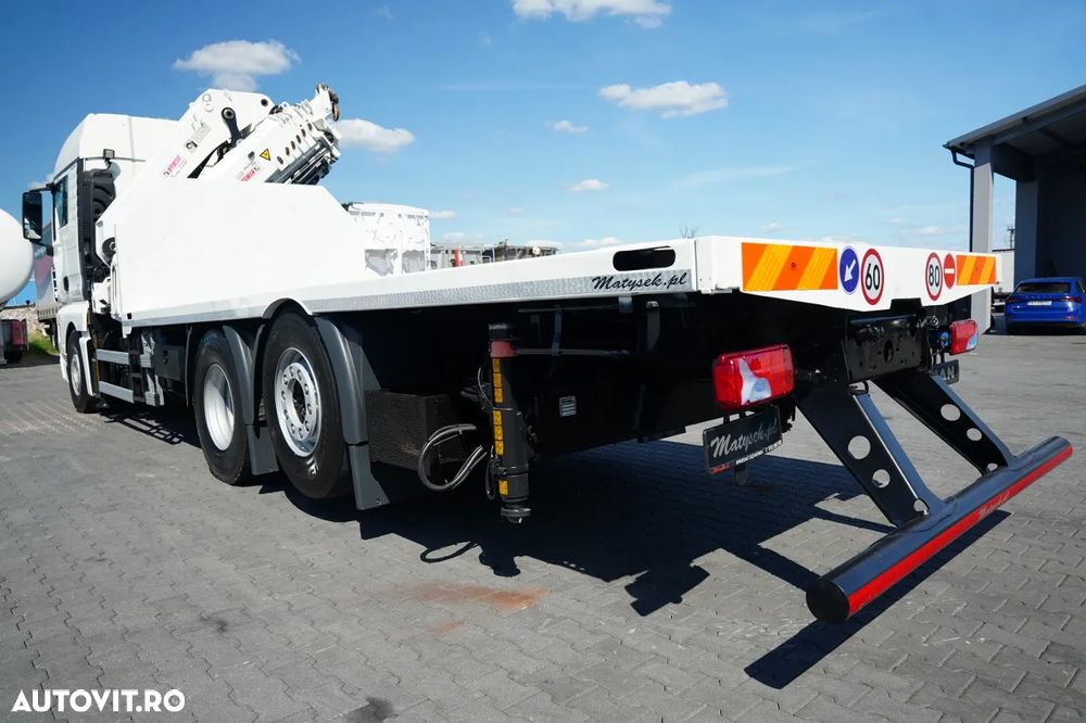 MAN TGX 18.440 / 6x2 / PLATFORMĂ - 6,3 M / HDS HIAB 422 E-6 HIDUO / CAPACITATE MAXIMĂ DE RIDICARE: 12.000 KG / EXTENSIE MAXIMĂ: 16,5 M / TELECOMANDĂ / - 17