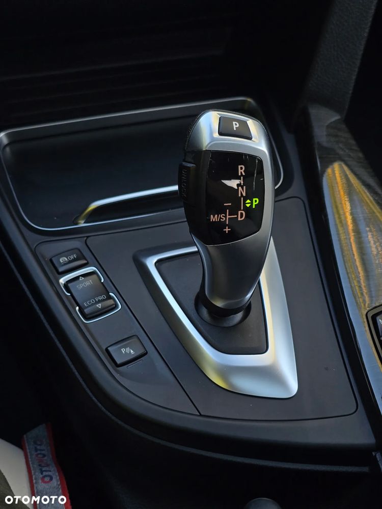 BMW Seria 4 418d Luxury Line - 31