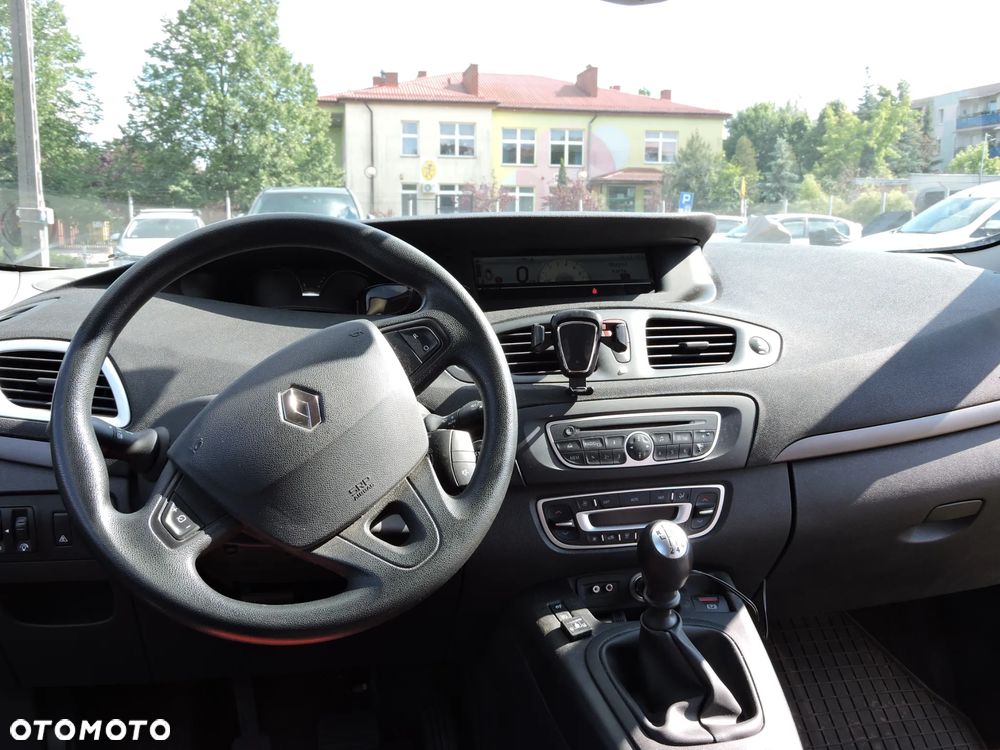 Renault Scenic 1.6 16V 110 Dynamique - 2
