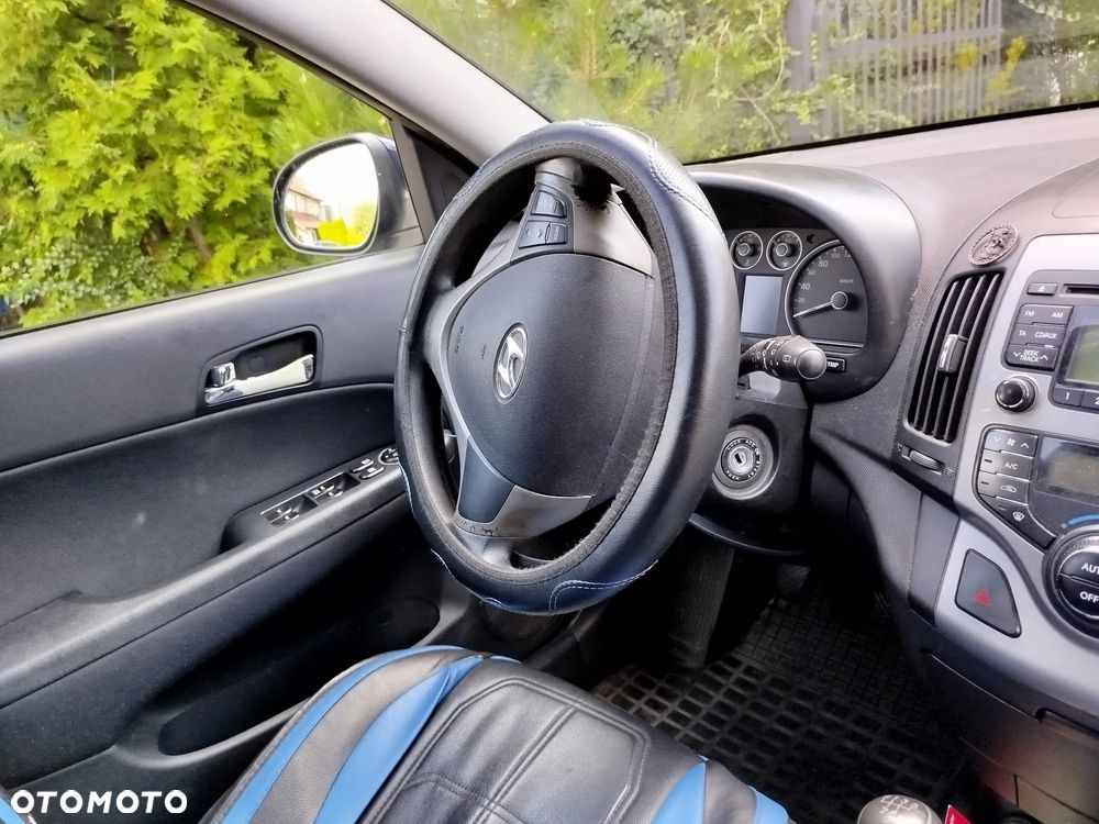Hyundai i30 1.6 Comfort - 26