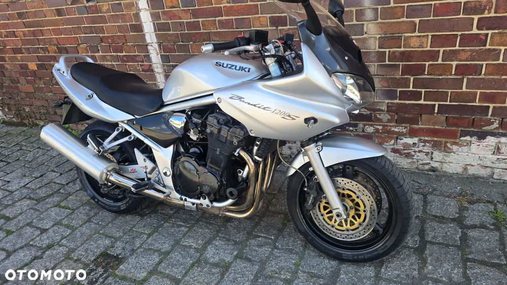 Suzuki Bandit - 25