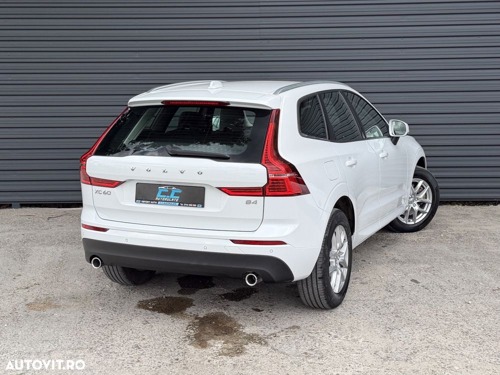 Volvo XC 60 B4 D Geartronic Momentum Pro - 40