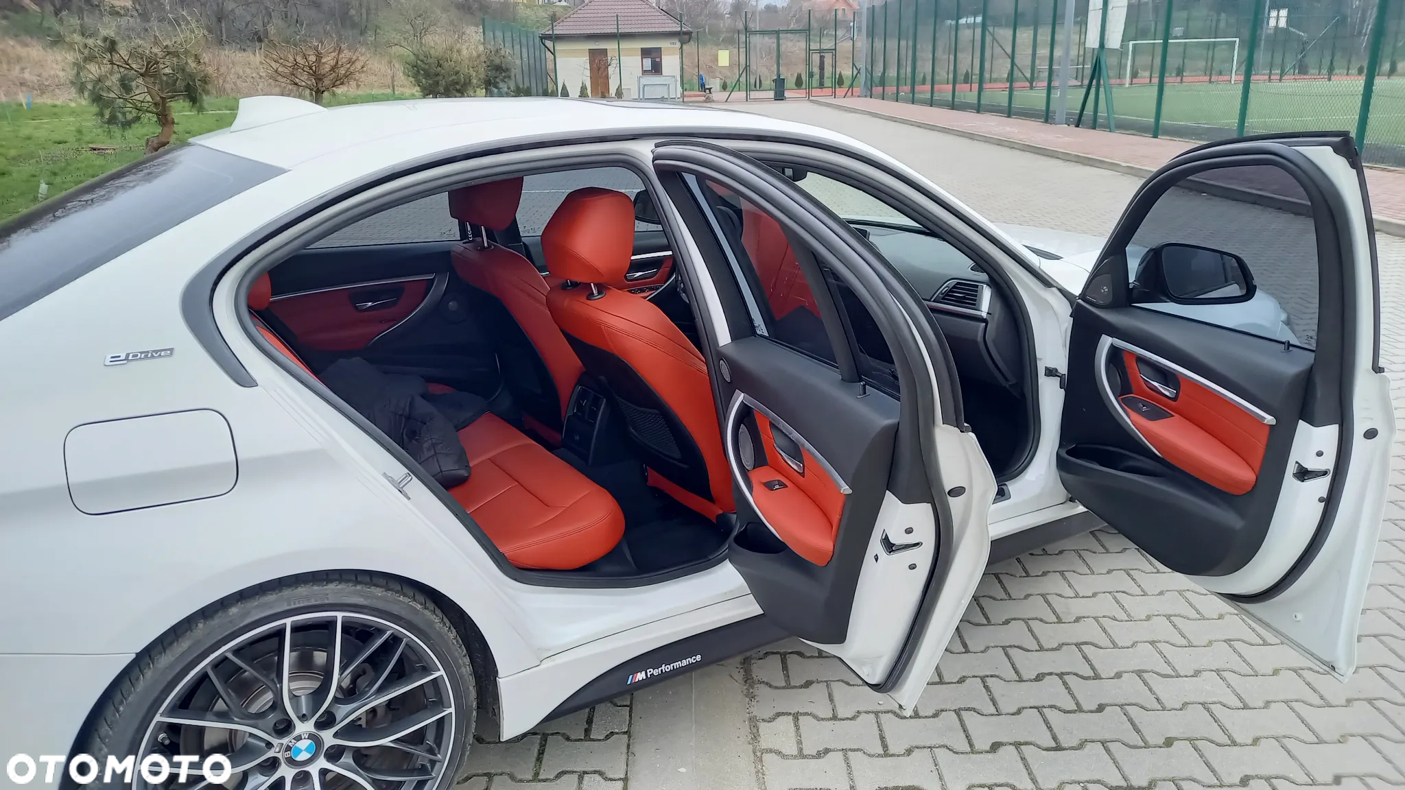 BMW Seria 3 - 34