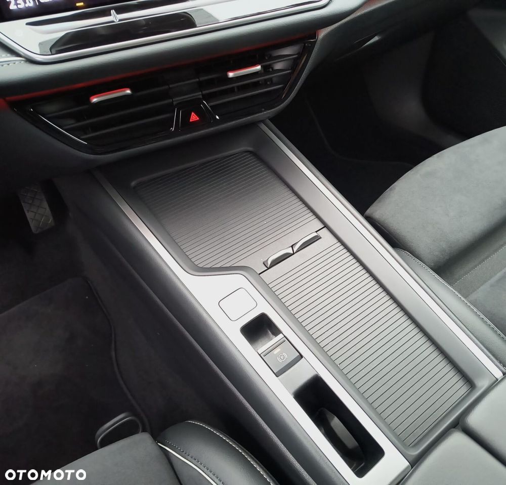 Volkswagen Passat - 22