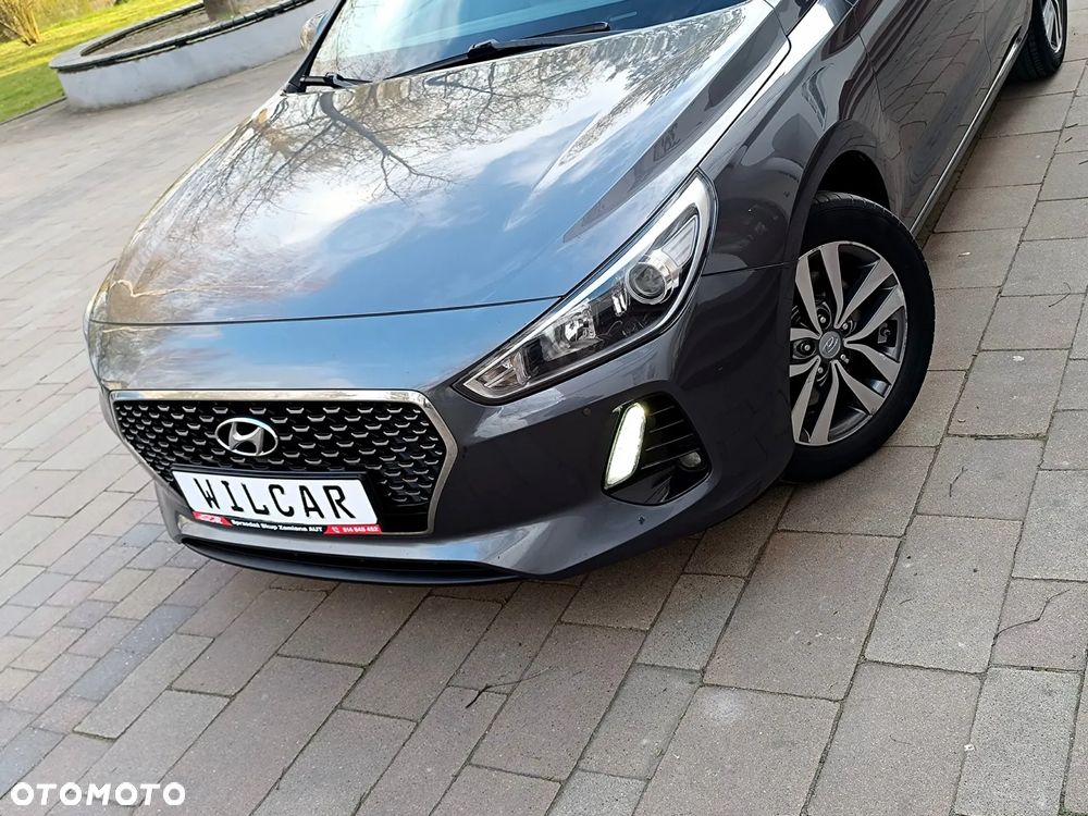 Hyundai i30 blue Kombi 1.6 CRDi Style - 22