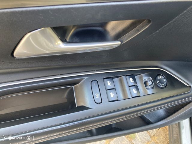 Peugeot 3008 PureTech 130 Stop & Start Active - 23