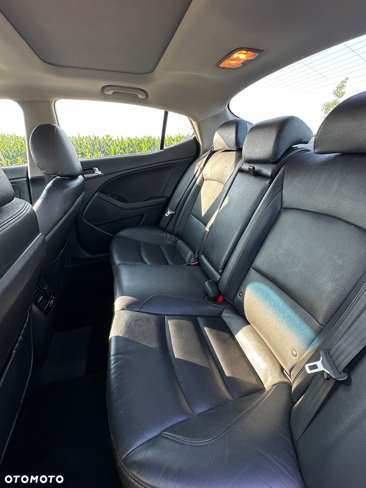 Kia Optima - 16